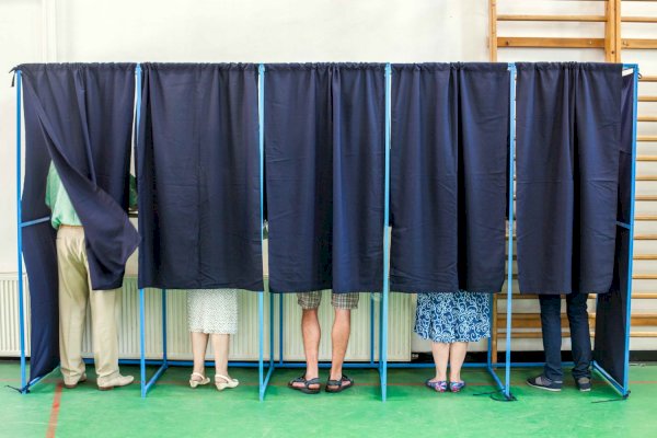 How Blockchain Voting Is Supposed to Work (But In Practice Rarely Does)