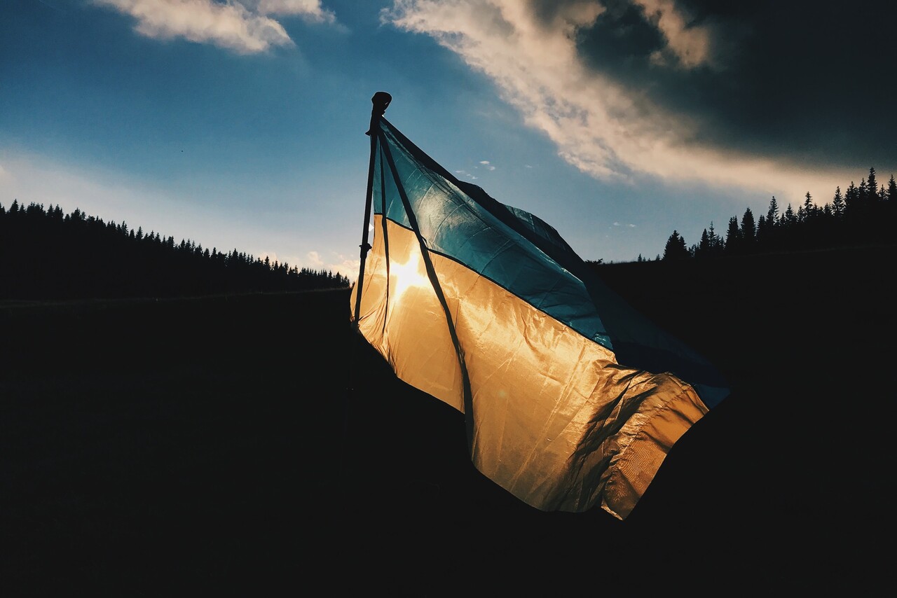 우크라이나 국기. 출처=Unsplash